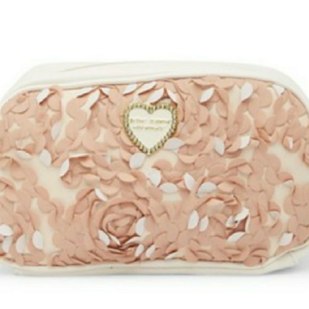 💋Betsey Johnson💋cosmetic bag